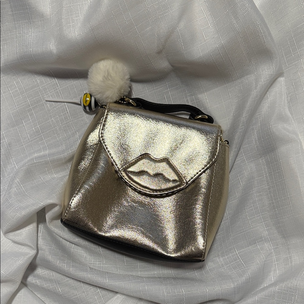 Metallic Gold Women's Bag with Lip Detail